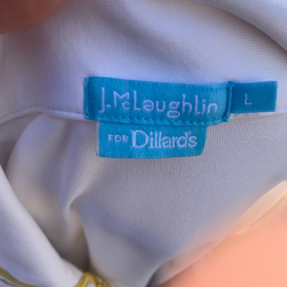 J Mclaughlin Short Sleeve Pullover Button Up Top - image 5